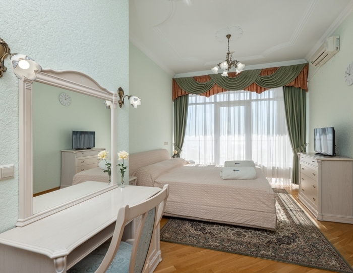 Представительский люкс 2-местный 3-комнатный - Санаторий «Пушкино» Гурзуф